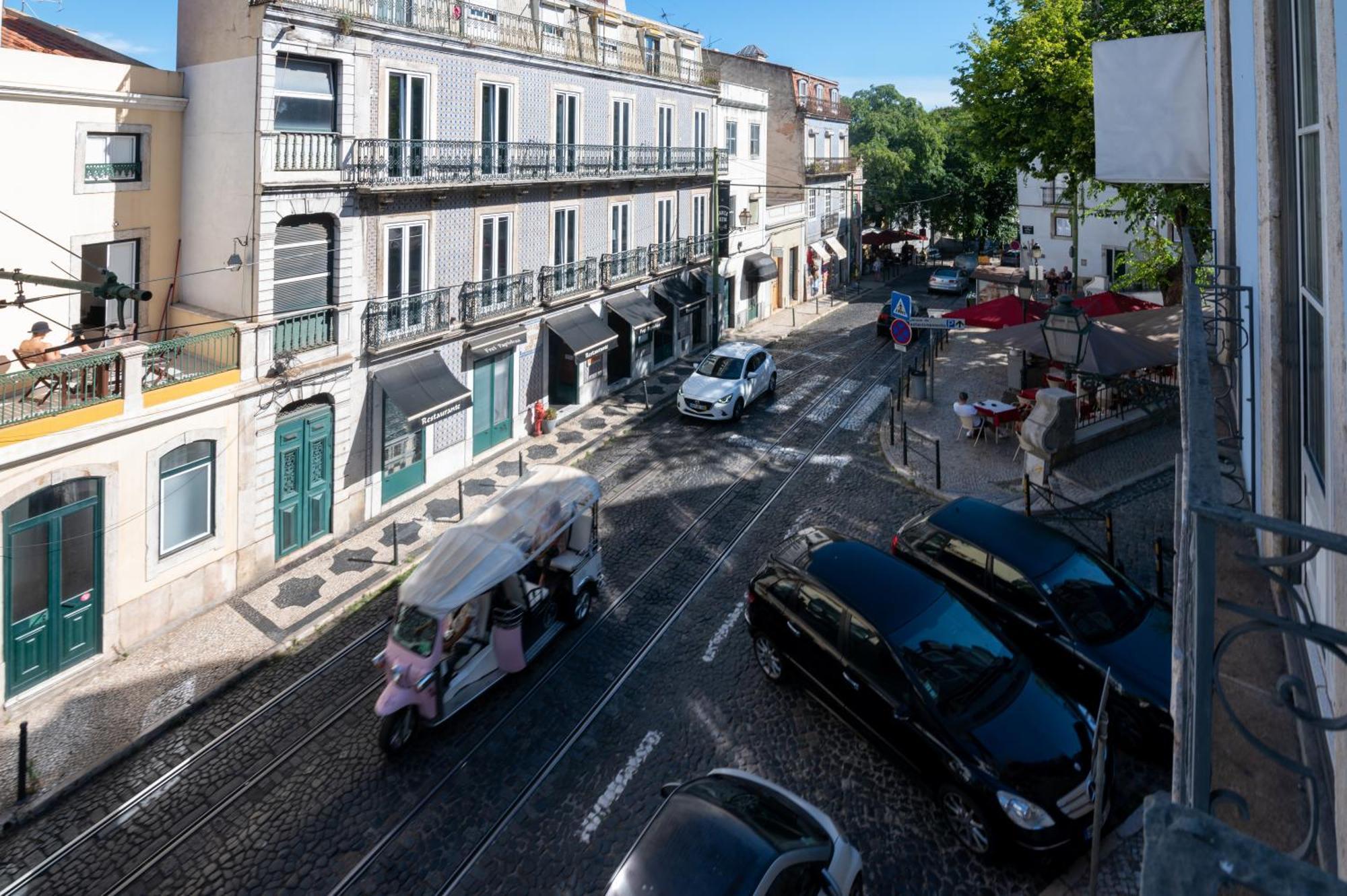 Portas Do Ceu Apartment Lisbon Ruang foto